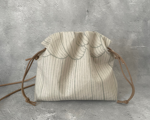 ⚮̈ミナペルホネン sulka beige エアリーポシェット 手拭 ポシェット