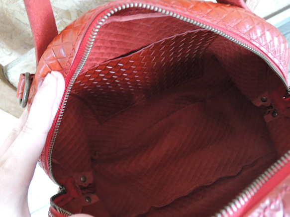 [ORZO] 腰帶「福袋」&lt;&lt;Original&gt;&gt; Intrecciato 壓花皮革波士頓包 M 紅 x 第5張的照片