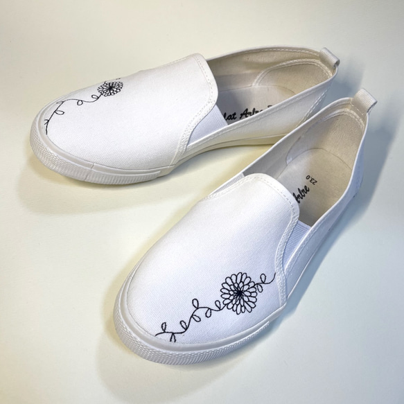 Monotone Flowerslip-on (22.0cm-29.0cm) 輕量版/白色鞋底 第2張的照片