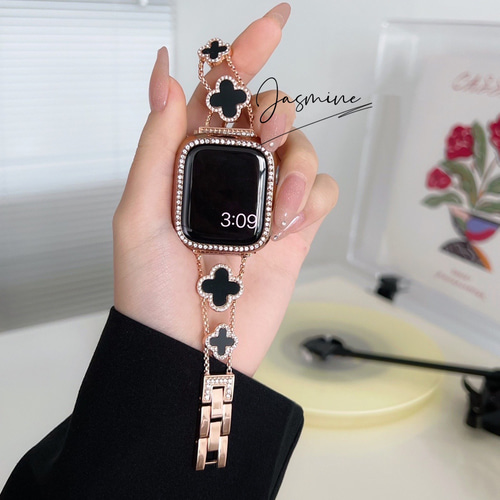 カバー＋チェーン　キラキラ　グリーンクローバー　ゴールド　apple watch 再入荷】Apple Watch クローバーチェーンバンド &二重ストーン