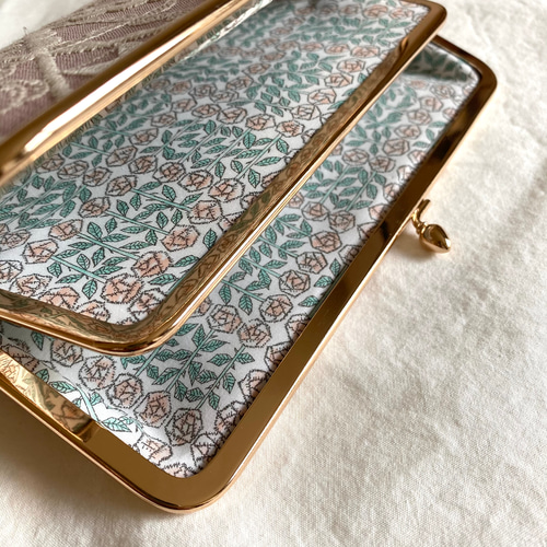 新作♩仕切りがま口ポーチ✨symphony アイボリー ミナペルホネンの生地