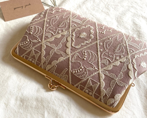 新作♩仕切りがま口ポーチ✨symphony アイボリー ミナペルホネンの生地