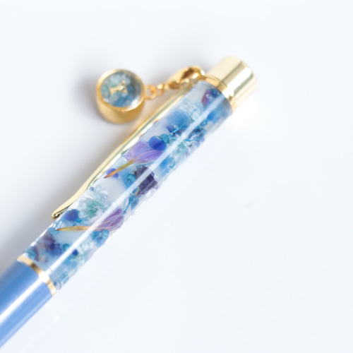 イニシャルチャーム付き】ハーバリウムボールペン～マリンブルー