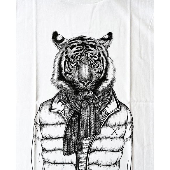 白Tシャツ　半袖　動物　虎 7枚目の画像