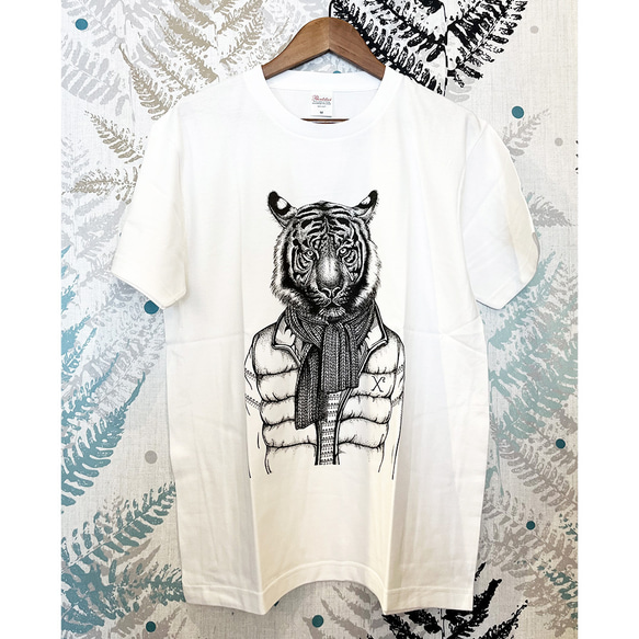 白Tシャツ　半袖　動物　虎 2枚目の画像
