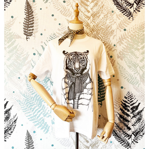 VUITTON メンズ　Tシャツ　半袖　白　動物　アニマル　柄　 M a657f.jpg