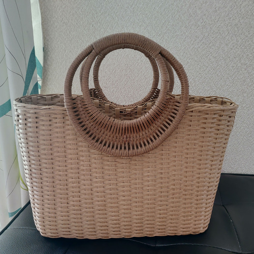 藤持ち手風かごバッグ（ベージュ×茶） かごバッグ - Keiko - 通販
