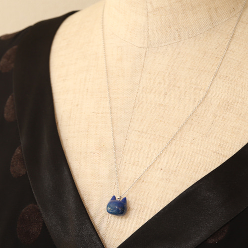 縄文ねこ形土製品 ラピスラズリのネックレス （659-540/ラピス