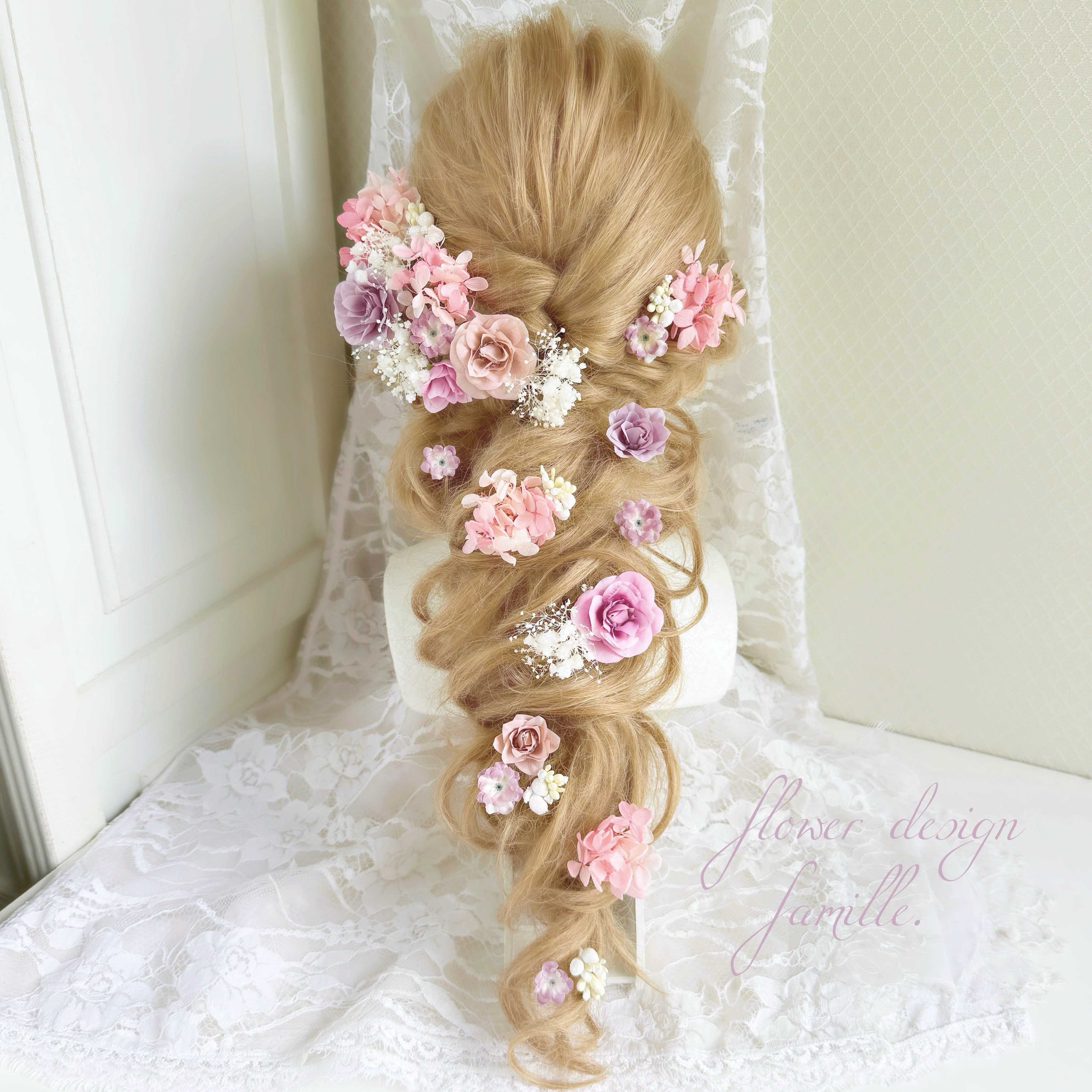 上品 プリンセス ✧ くすみピンクベージュ × パープル × ホワイト 髪飾り ｜ 編みおろし 和装 前撮り 発表会 白