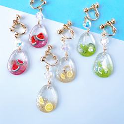 夏にオススメ！フルーツが入ったシュワシュワソーダのレジンイヤリング