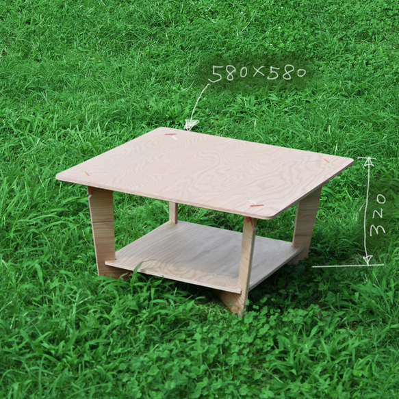 木目がカッコいいラーチ材のテーブル / Larches（ラーチェス）スクウェアテーブル580 キャンプ アウトドア 2枚目の画像