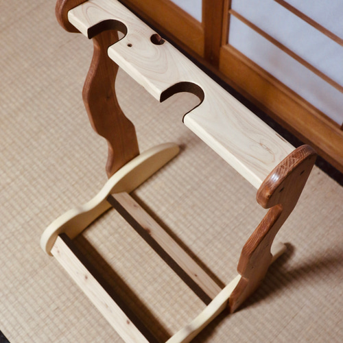 三味線スタンド 木製 組み立て式 手作り 24時間以内に発送】手作り木工 木製三味線スタンド （古材