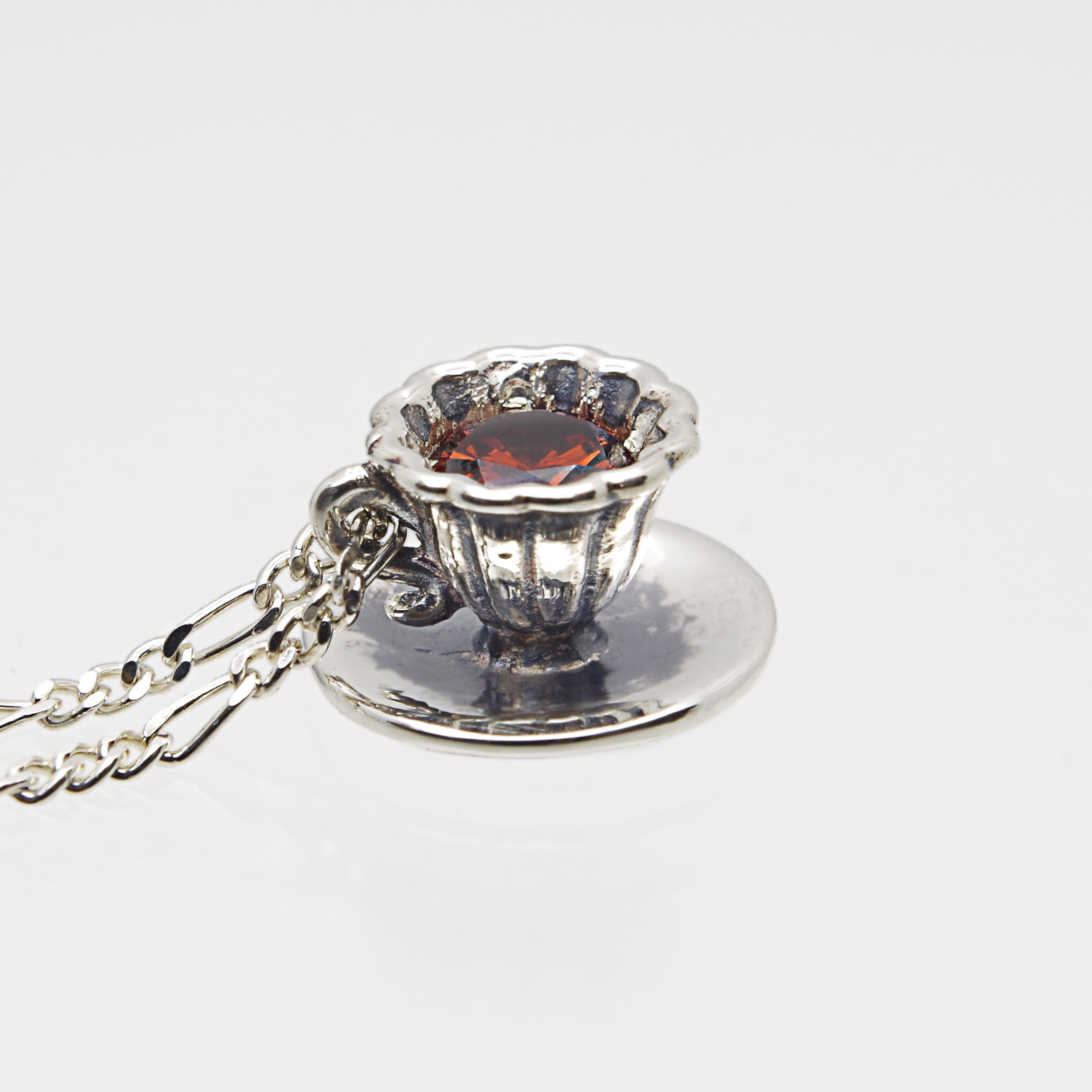 [SV925]アンティーク調ティーカップのシルバーペンダント