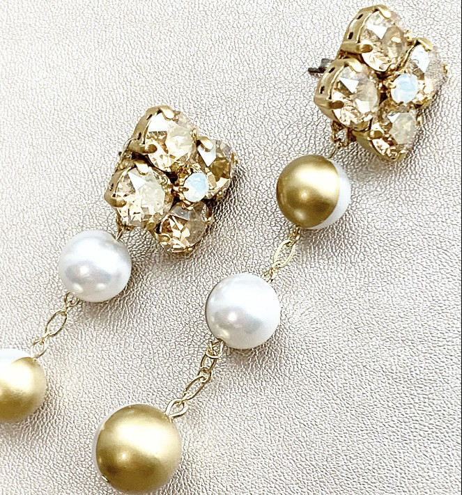 Trèfle  ガラスビジューバイカラーパールイヤリング・ピアス