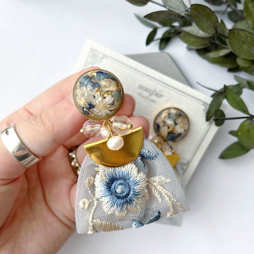 大ぶりチュールインド刺繍リボンタッセルピアス・イヤリング ピアス