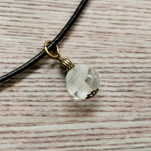 大粒 《鳳凰》 彫り水晶 / 12mm珠ペンダントトップ / 金古美Ver