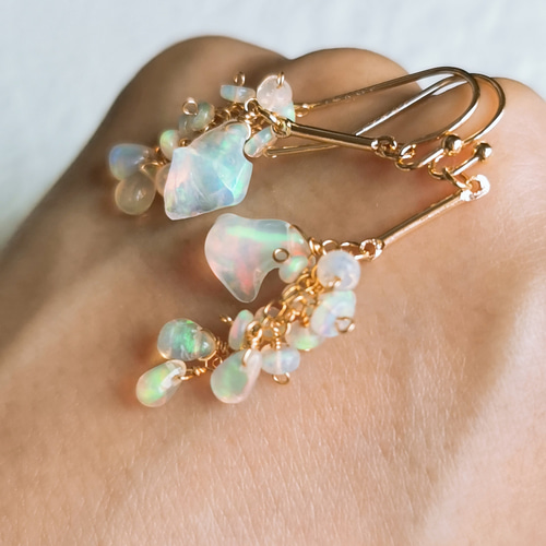 ♢鮮やか♢ブルーグリーンアパタイト カラーオパール 14kgf ピアス ♢鮮やか♢ブルーグリーンアパタイト カラーオパール 14kgf ピアス