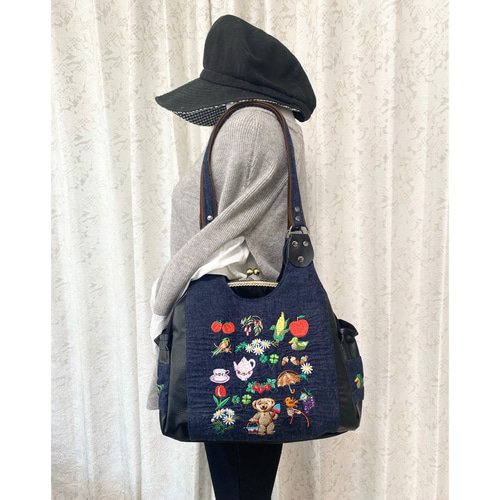 刺繍のデニム がま口バッグ あおりポケット リュック ショルダー 