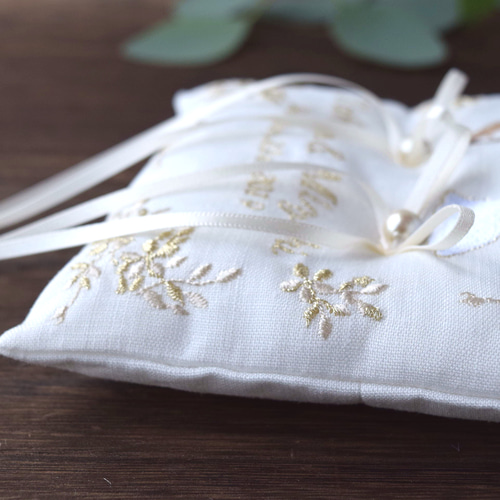名入れ】刺繍のリングピロー | アイボリー | ナチュラルウェディング