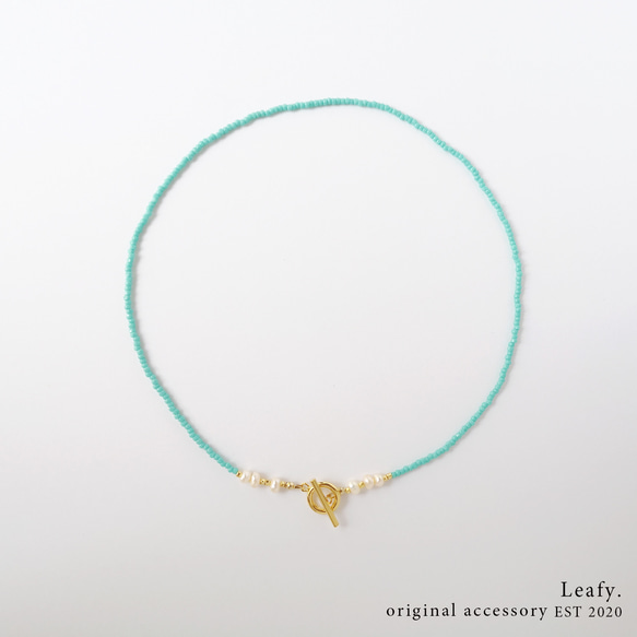 淡水パール&ターコイズカラーのスリーカットビーズ　ビーズネックレス　ビーズアクセサリー　マンテルネックレス 2枚目の画像