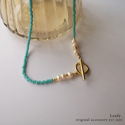 淡水パール&ターコイズカラーのスリーカットビーズ　ビーズネックレス　ビーズアクセサリー　マンテルネックレス 3枚目の画像