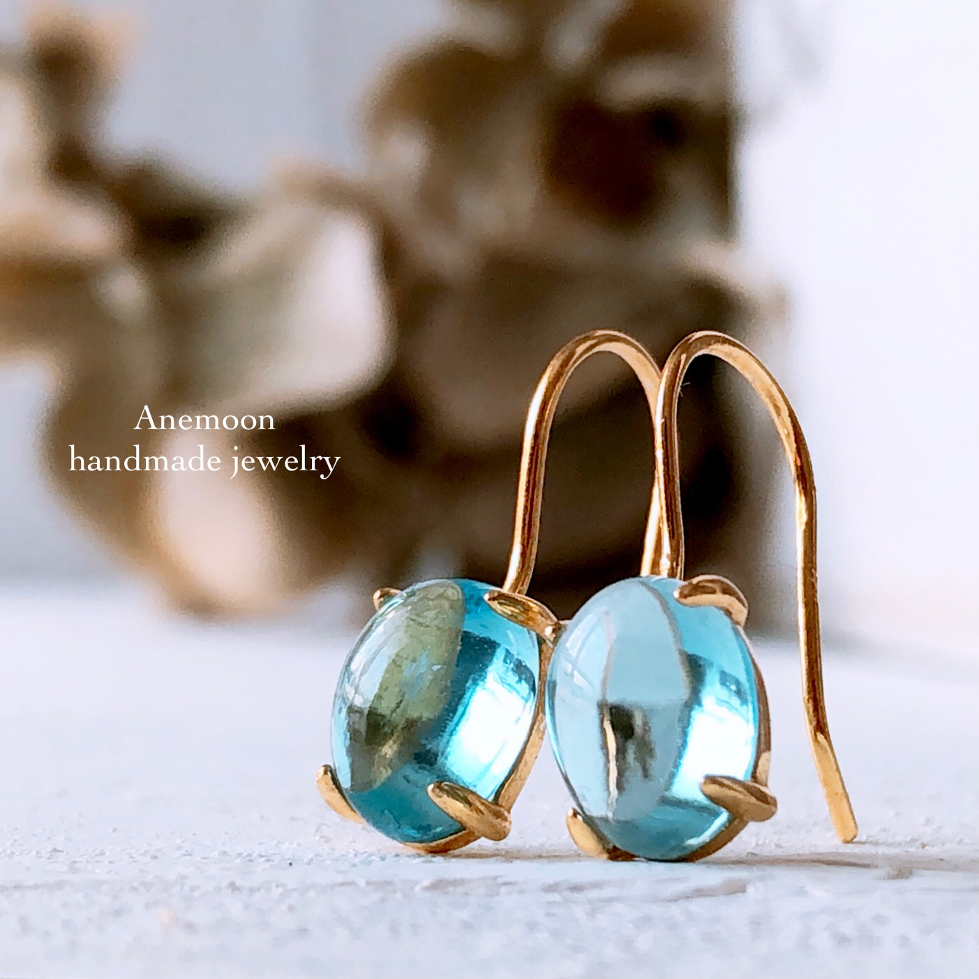 ポメころび◆スーパースイスブルートパーズ×ブルーダイヤモンドイヤリング Blue Topaz K18WGブルートパーズ 処理ブルー/カラーレス
