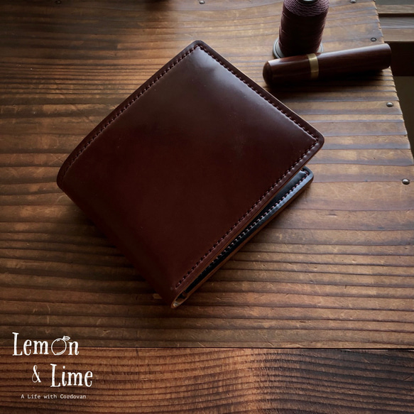  ホーウィンシェルコードバンで作った二折札入れ / Shell Classic Bifold, Horween【受注製作】