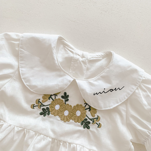 半袖のみ《お花の刺繍ロンパース》お花 / 襟付き / お出かけ