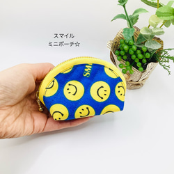 ラスト1点【再販】ミニポーチ☆スマイル&ハート柄（ブルー）小銭入れ　イヤフォンケース 1枚目の画像
