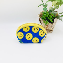 ラスト1点【再販】ミニポーチ☆スマイル&ハート柄（ブルー）小銭入れ　イヤフォンケース 2枚目の画像