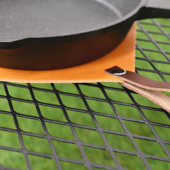 【限量特價】隔熱墊，栃木皮革，日本製造，真皮材質，時尚美觀，適用於廚房、戶外和露營，LOG002 第8張的照片