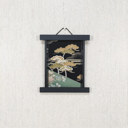 壁掛け　和風 かべ飾り　古布・松模様　NO.45 1枚目の画像