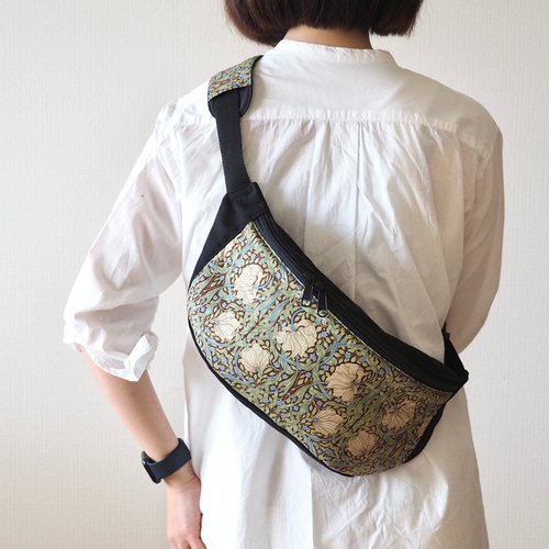 柄を楽しむボディバッグ(L）ウィリアムモリス・ピンパーネル【受注生産