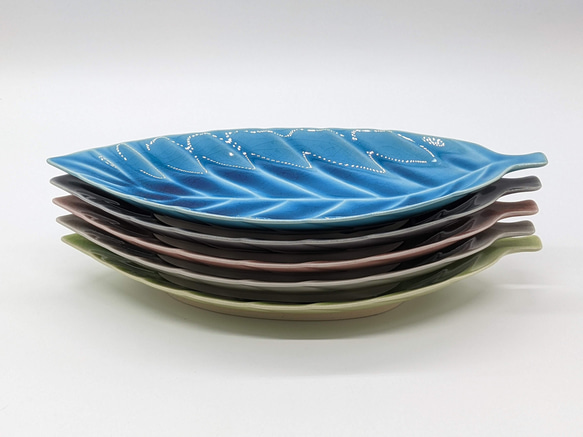 027-0506　長皿 魚焼物皿 楕円皿 サンマ 和陶器 和モダン /リーフプレート(M)グレー 5枚目の画像