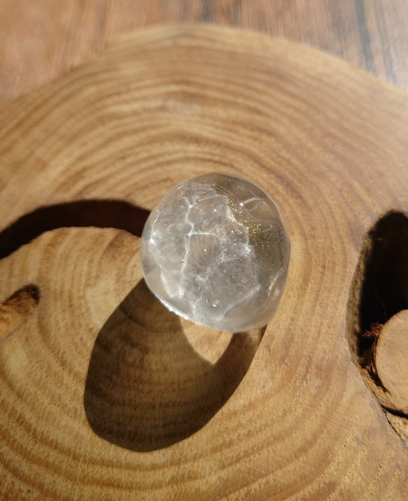 minamo 水のゆらめき を閉じ込めた 指輪 琥珀糖 水の中 ガラス とんぼ玉 クリア 満月 2枚目の画像
