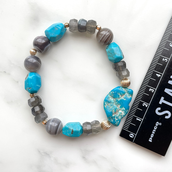 K14GF Turquoise and Labradorite stretch bracelet 第5張的照片