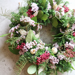 再販!!フレッシュグリーン＆木の実のリース40㎝ 2枚目の画像