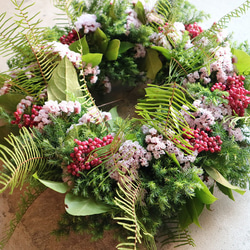 再販!!フレッシュグリーン＆木の実のリース40㎝ 3枚目の画像