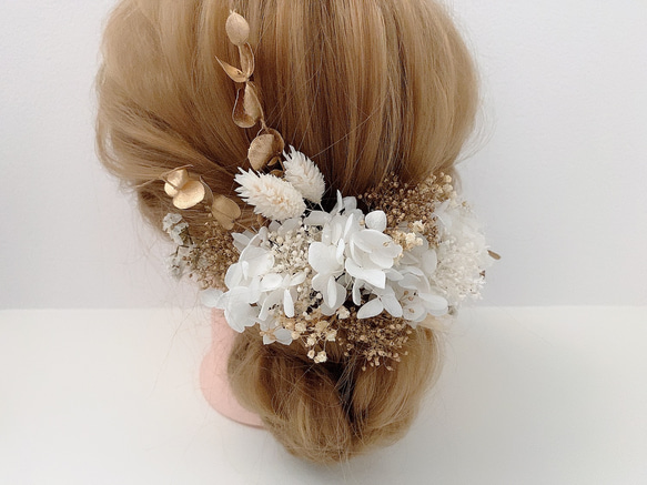ドライフラワー髪飾り　gold × white ユーカリ　アジサイ　ヘッドドレス　結婚式　卒業式　前撮り　成人式 2枚目の画像