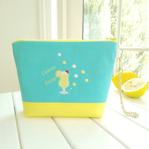 帆布 刺繍ポーチ✨弾ける夏!!レモンクリームソーダ✨✽マチ広め