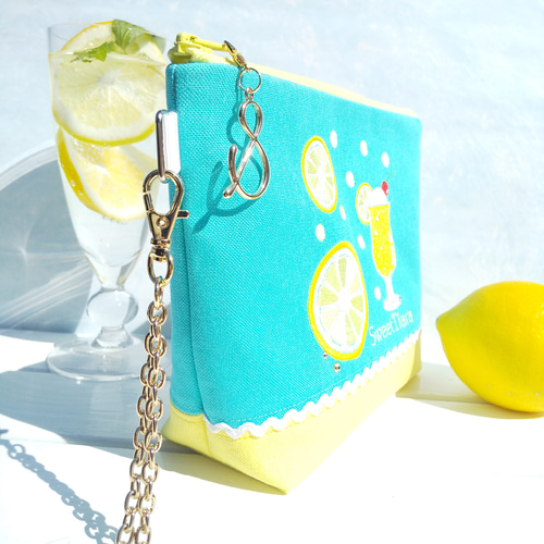 M♡  ウエイト枠   刺繍イニシャルポーチ♡ fit=scale-down,w=1200