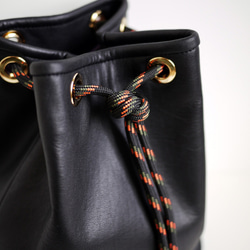 ［new・ストラップが選べます］レザーきんちゃくバッグ ブラック 6枚目の画像