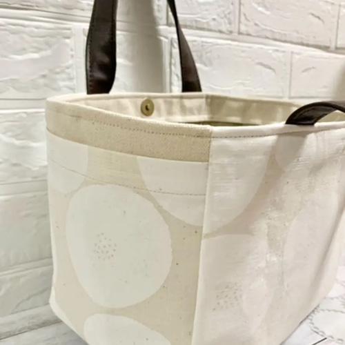 トモタケ あんぱん柄 3つ仕切りトート バッグ ハンドメイド トート