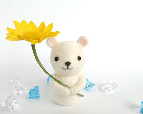 ✿羊毛フェルト✿ぽってりしろくまさん✿ニワトリさん✿ヒヨコちゃん✿ひまわり✿ ✿羊毛フェルト✿ぽってりしろくまさん✿ニワトリさん✿ヒヨコ
