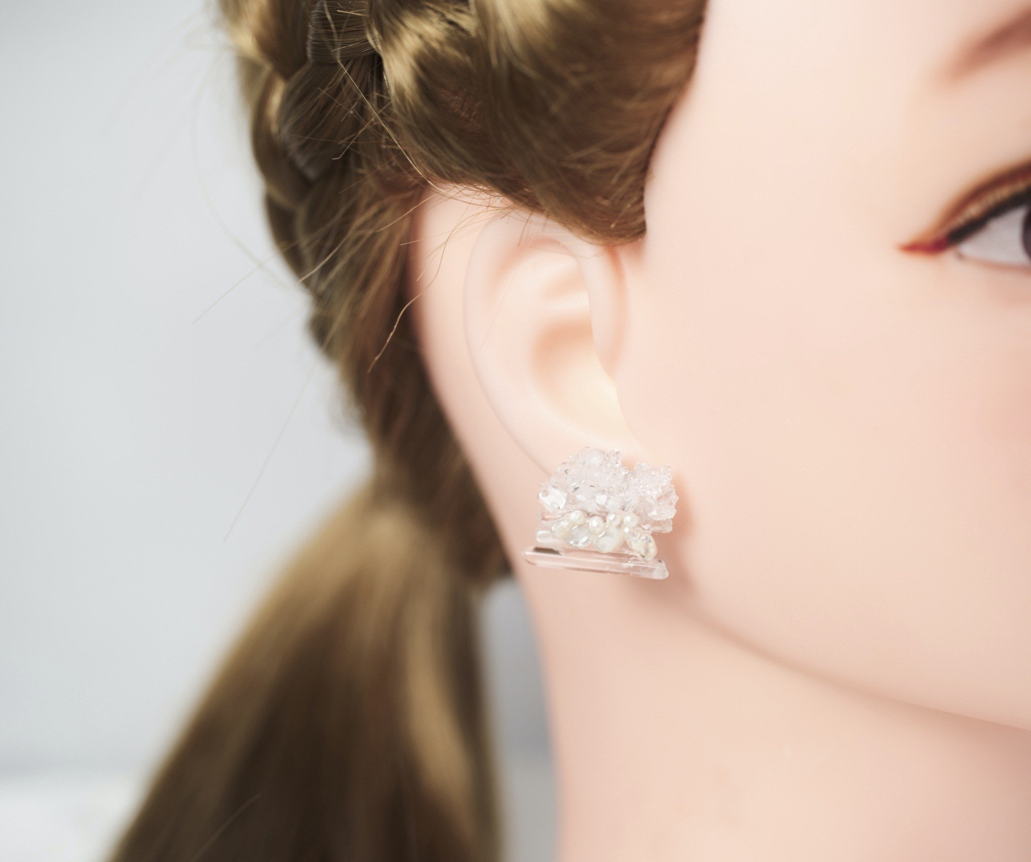 【一点モノ！】原石・氷柱水晶と淡水パールのピアス