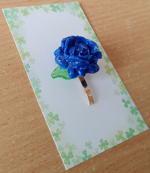 【ハンドメイド】青薔薇 ポニーフック 3枚目の画像