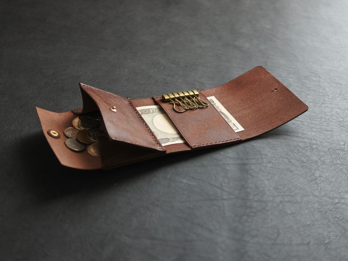 イタリアンレザー★お財布機能付きキーケース　★カラーオーダー　　【受注制作】