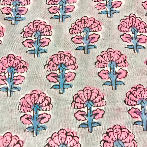 [50cm單位]灰色小粉紅色花朵印度手工塊印花布料紡織棉 第2張的照片