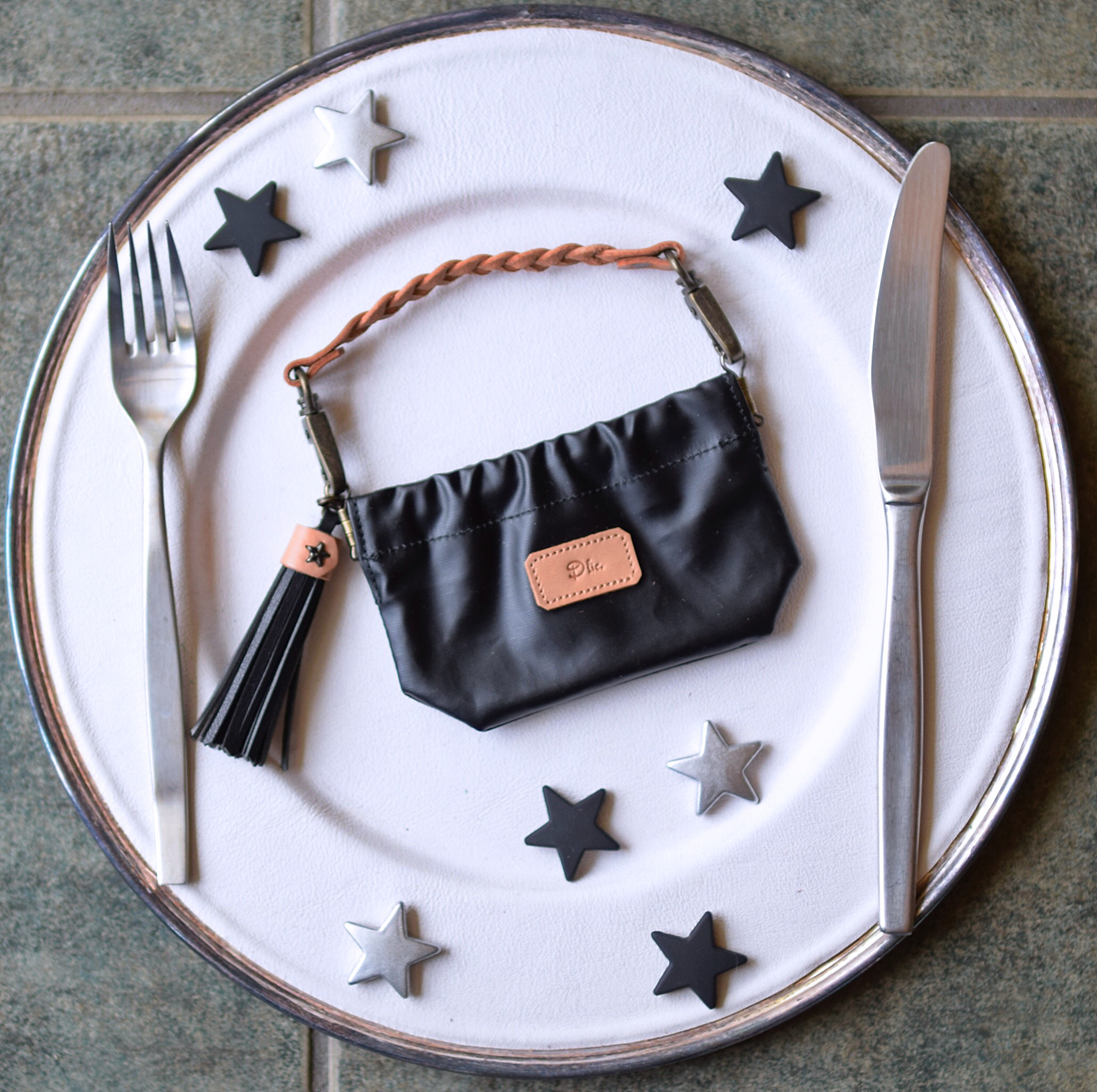 小型犬用トリーツポーチ【ラミネート製/ブラック タッセル付き】