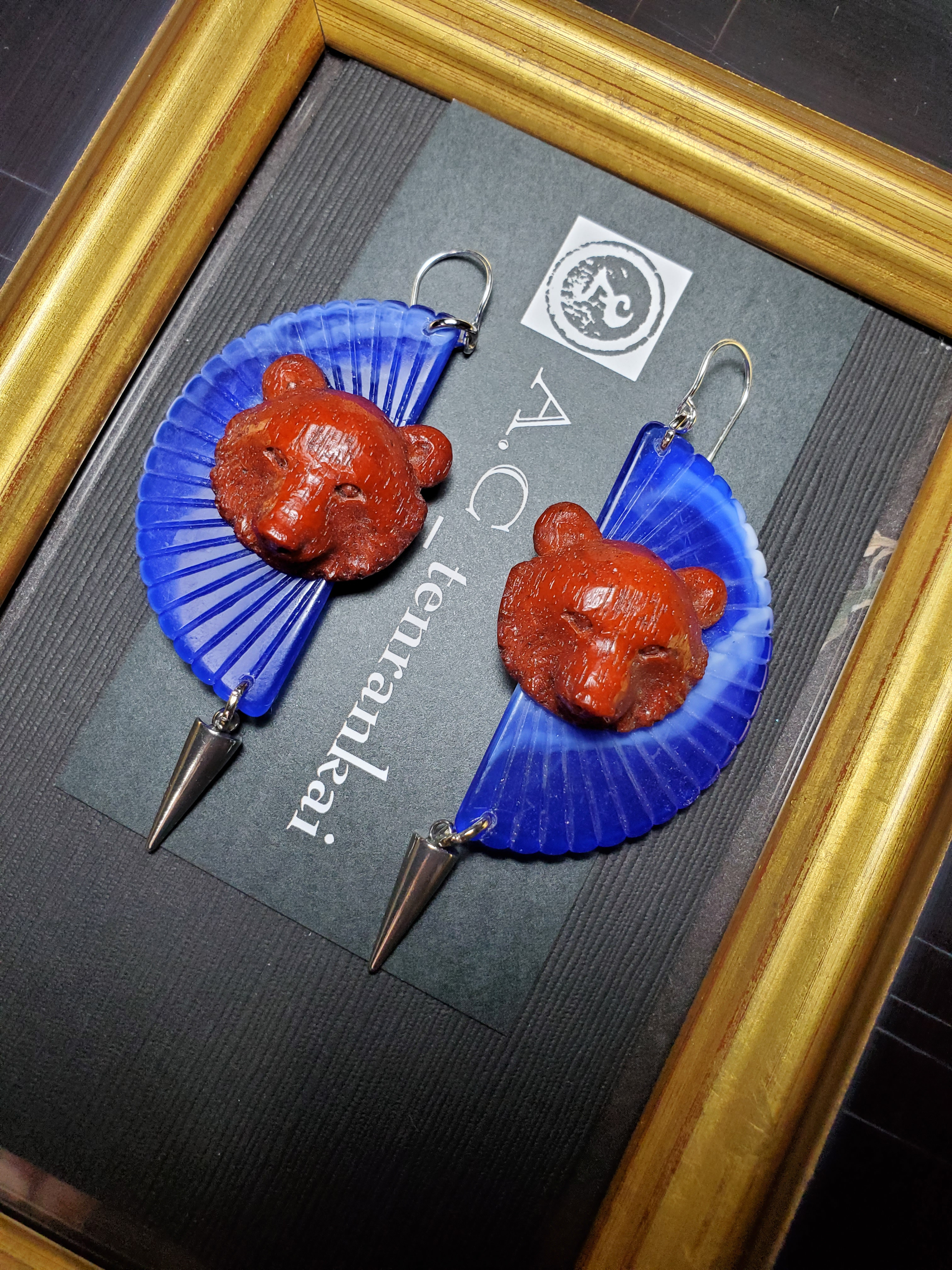 ヴィンテージ熊ピアス(茶×青)